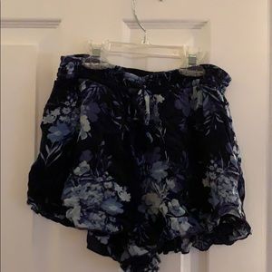 Patterned shorts